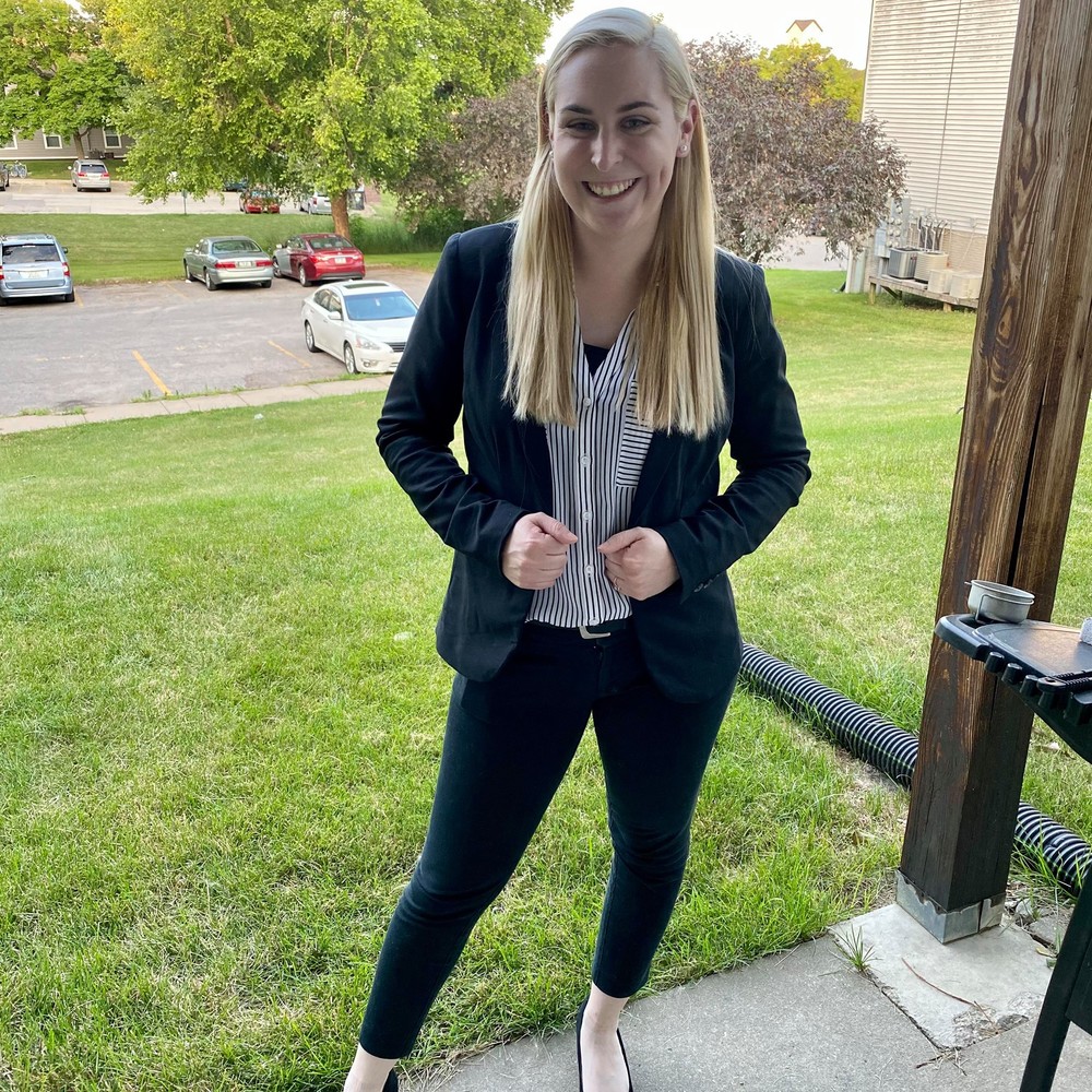 Meet your Posher, Emily